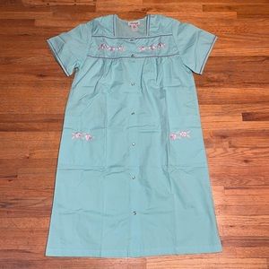 NWOT - M - Anthony Richards - House Coat/House Dress - Teal - Purple Embroidery